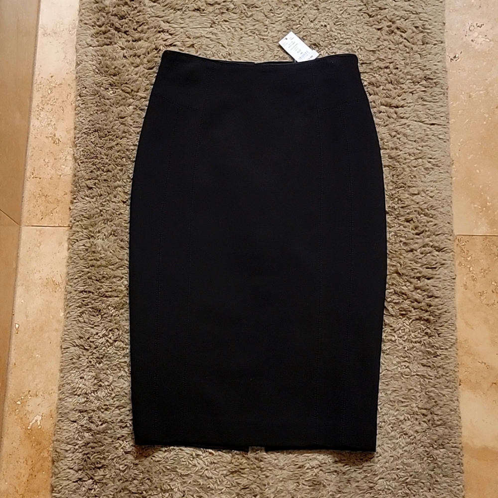 New skirt size 0
